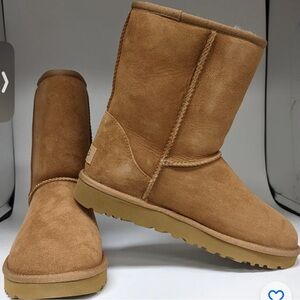 UGG CLASSIC SHORT II CHESTNUT SUEDE SHEEPSKIN WATERPROOF WOMEN'S BOOTS US 6 NEW